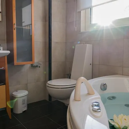 ヴィラ San Adriano *