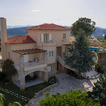 San Adriano Вилла *